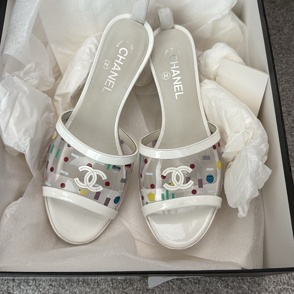 Chanel 19S multicolor patent pool slides